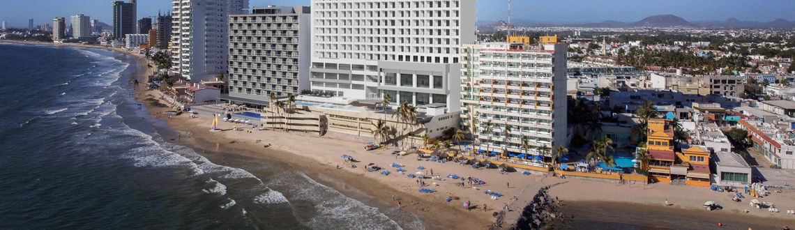 Courtyard by Marriott Mazatlan Beach Resort.