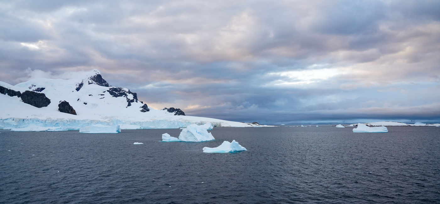 Image: Sunset in Antarctica(Photo by Lauren Breedlove)