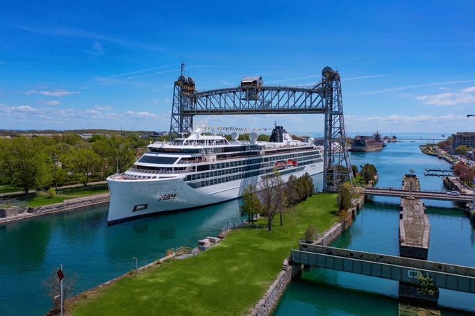 Viking Octanis, Welland Canal, St. Lawrence Seaway, Great Lakes, North America